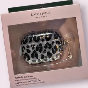 NWT Kate Spade New York City Apple AirPods Leopard All‎ Over Print Case